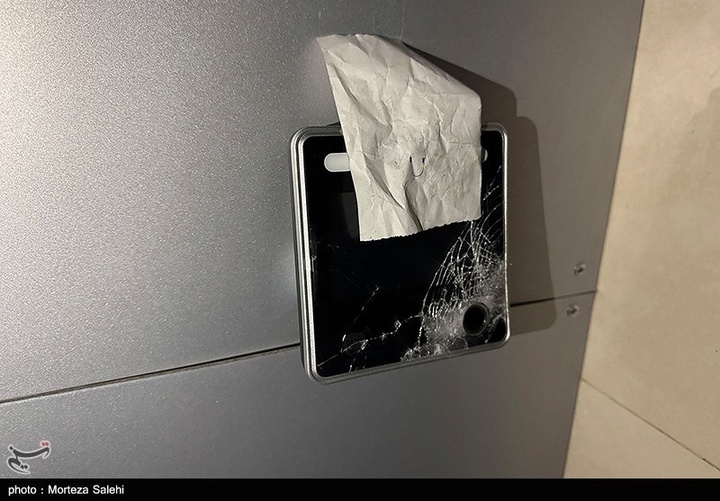 تخریب بازار روز توسط اغتشاشگران در مبارکه اصفهان