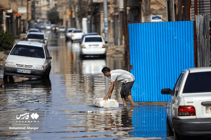 اهواز در آب