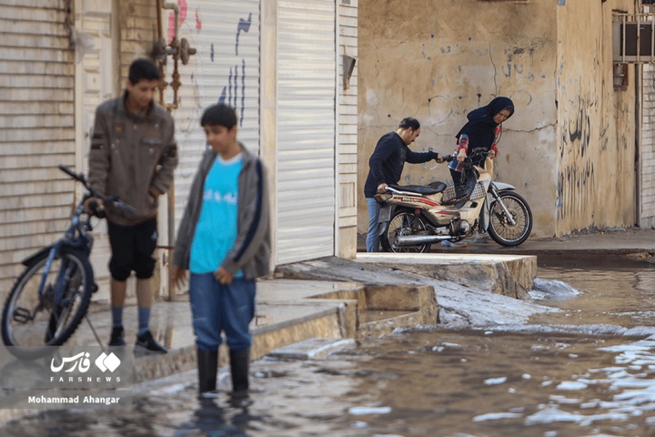 اهواز در آب