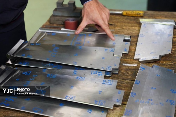 تلاش خستگی‌ناپذیر متخصصان داخلی برای روشنایی ایران