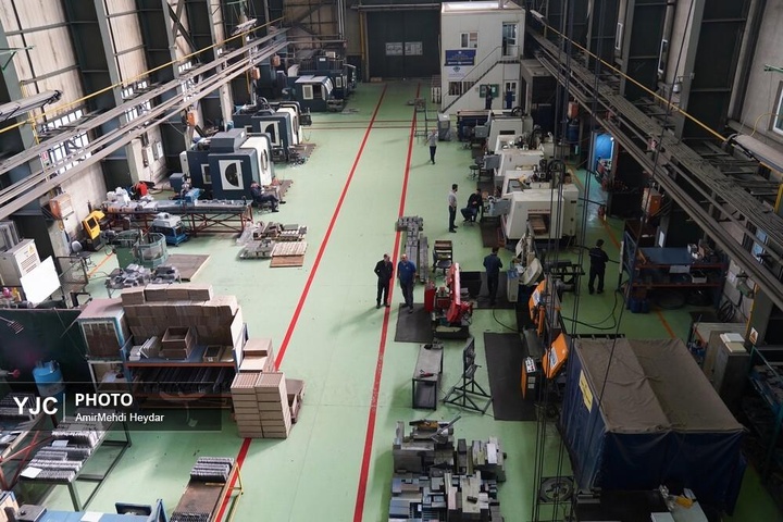 تلاش خستگی‌ناپذیر متخصصان داخلی برای روشنایی ایران