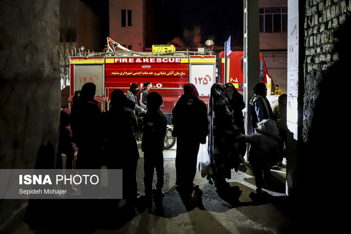 آتش‌سوزی انبار مبل - مشهد