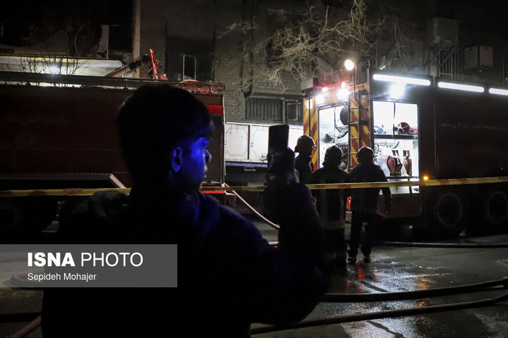 آتش‌سوزی انبار مبل - مشهد