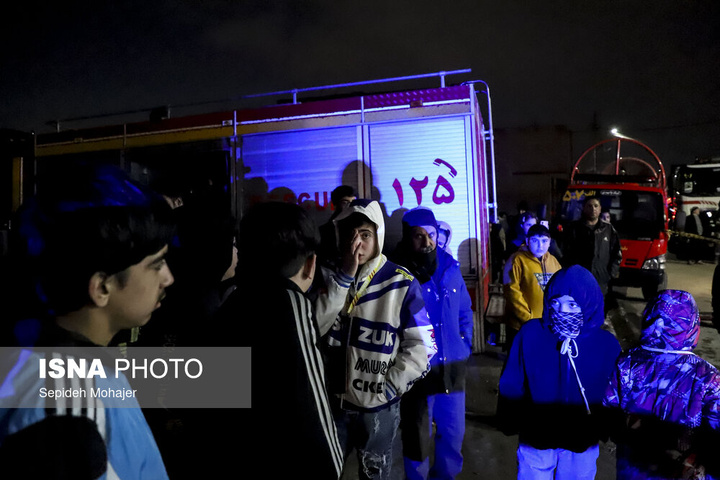 آتش‌سوزی انبار مبل - مشهد