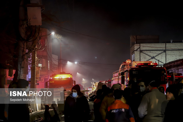 آتش‌سوزی انبار مبل - مشهد
