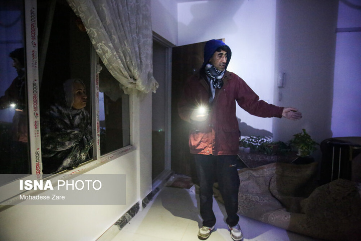 آتش‌سوزی انبار مبل - مشهد