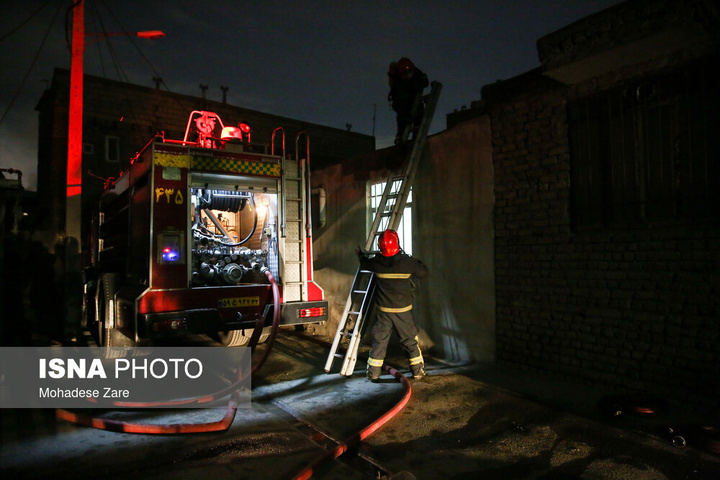 آتش‌سوزی انبار مبل - مشهد