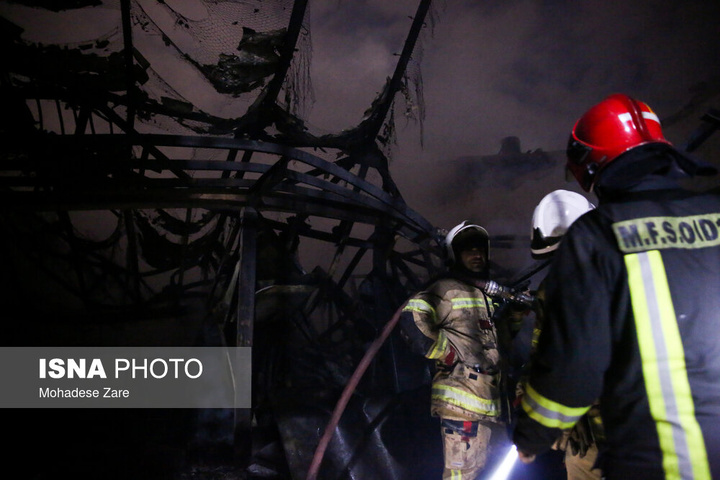 آتش‌سوزی انبار مبل - مشهد