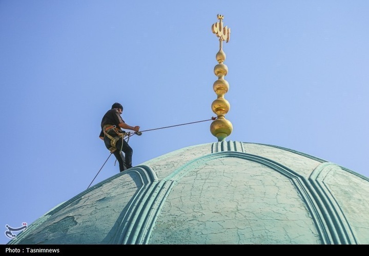 شستشوی گنبدهای مسجد مقدس جمکران