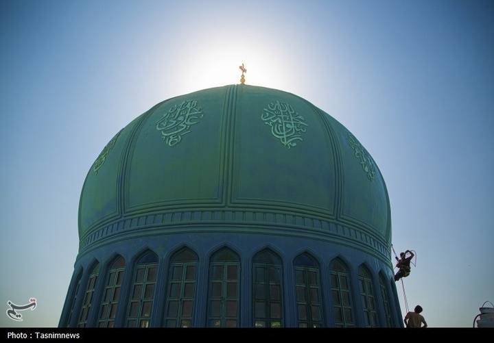 شستشوی گنبدهای مسجد مقدس جمکران