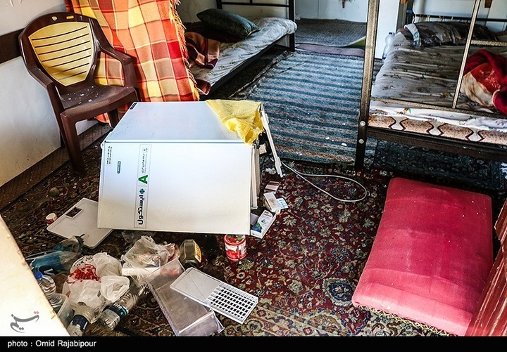 آثار حمله و آتش زدن حوزه علمیه رامسر توسط اغتشاشگران