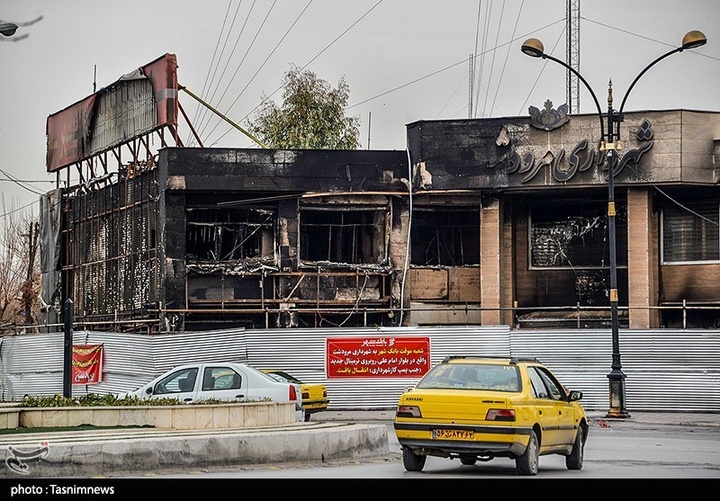 خسارات اغتشاشات اخیر به اماکن عمومی در مرودشت - فارس