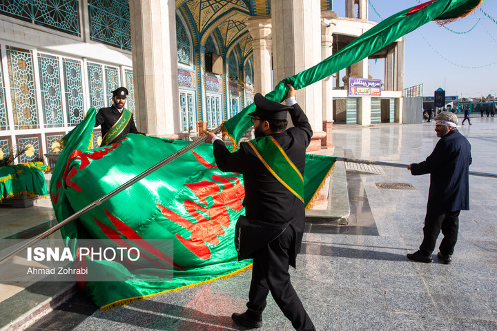 آیین جاروکشی خادمان مسجد مقدس جمکران