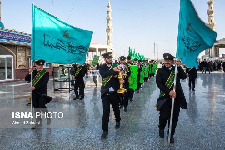 آیین جاروکشی خادمان مسجد مقدس جمکران