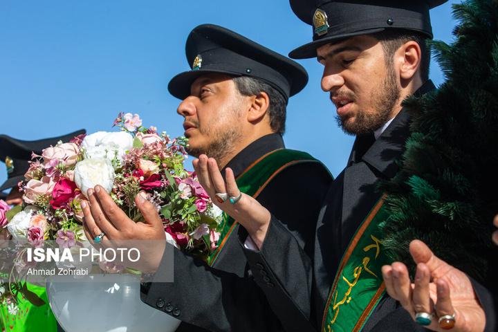 آیین جاروکشی خادمان مسجد مقدس جمکران