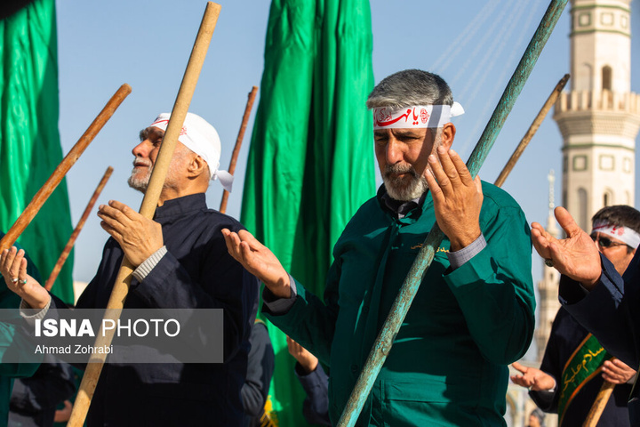 آیین جاروکشی خادمان مسجد مقدس جمکران