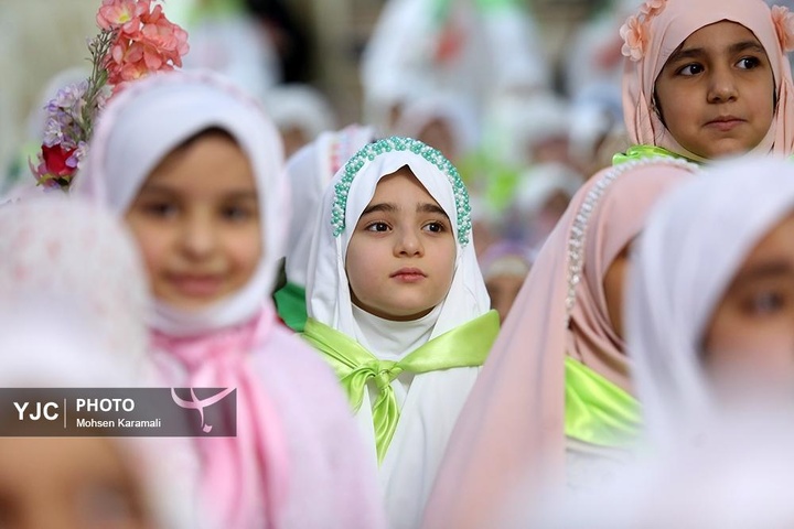 جشن تکلیف ۲ هزار دختر ۹ ساله در حرم کریمه اهل بیت سلام الله علیها