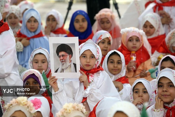 جشن تکلیف ۲ هزار دختر ۹ ساله در حرم کریمه اهل بیت سلام الله علیها