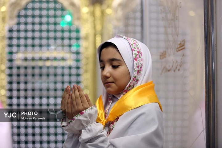 جشن تکلیف ۲ هزار دختر ۹ ساله در حرم کریمه اهل بیت سلام الله علیها