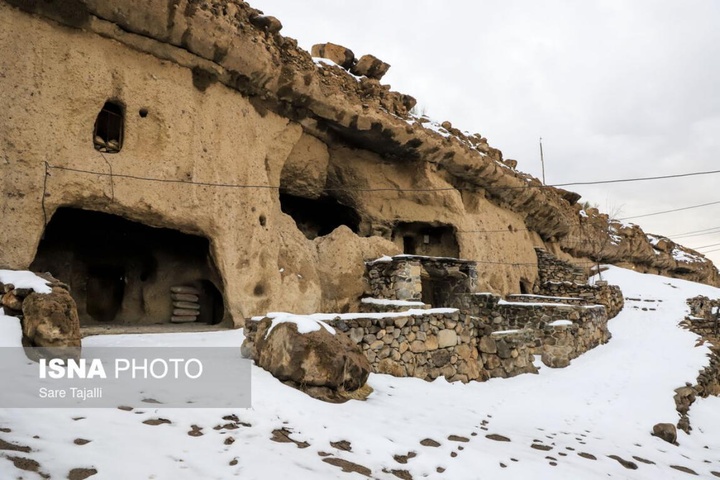 طبیعت برفی روستای دستکند میمند