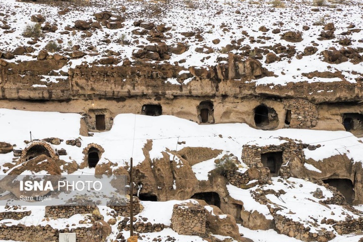 طبیعت برفی روستای دستکند میمند