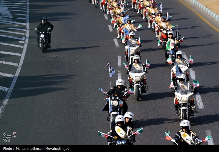 رژه موتوری به مناسبت آغاز دهه فجر انقلاب اسلامی
