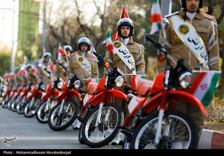 رژه موتوری به مناسبت آغاز دهه فجر انقلاب اسلامی