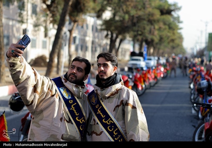 رژه موتوری به مناسبت آغاز دهه فجر انقلاب اسلامی