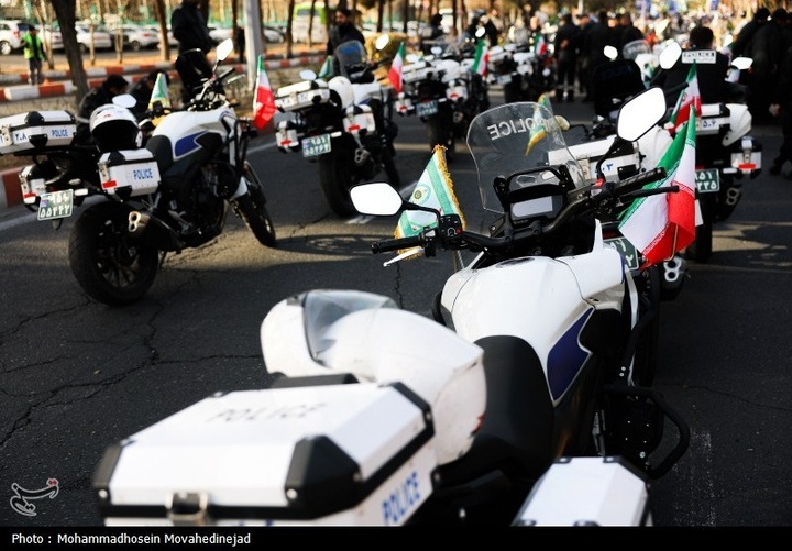 رژه موتوری به مناسبت آغاز دهه فجر انقلاب اسلامی
