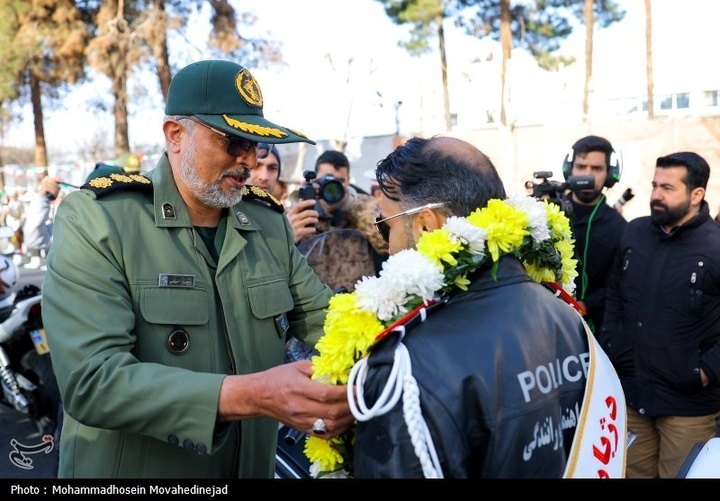 رژه موتوری به مناسبت آغاز دهه فجر انقلاب اسلامی