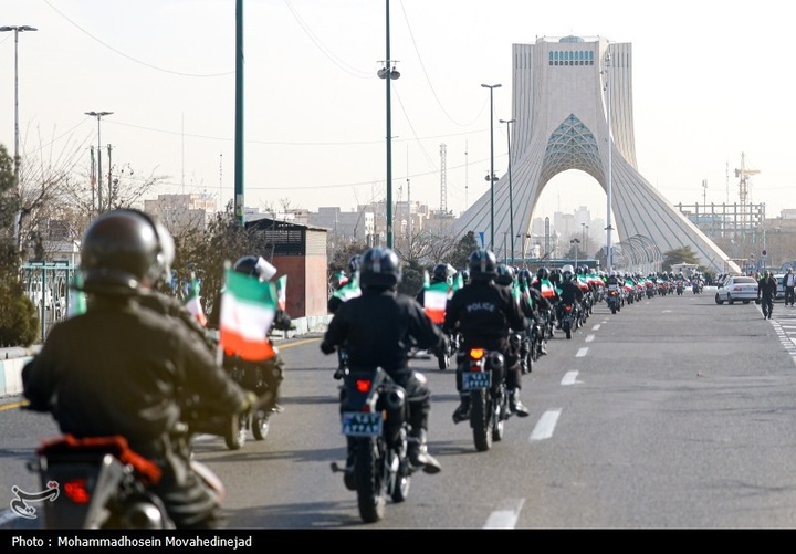 رژه موتوری به مناسبت آغاز دهه فجر انقلاب اسلامی