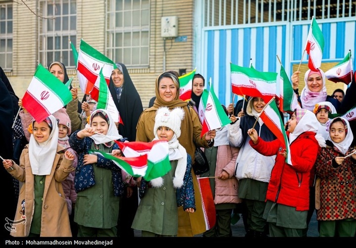 رژه موتوری به مناسبت آغاز دهه فجر انقلاب اسلامی