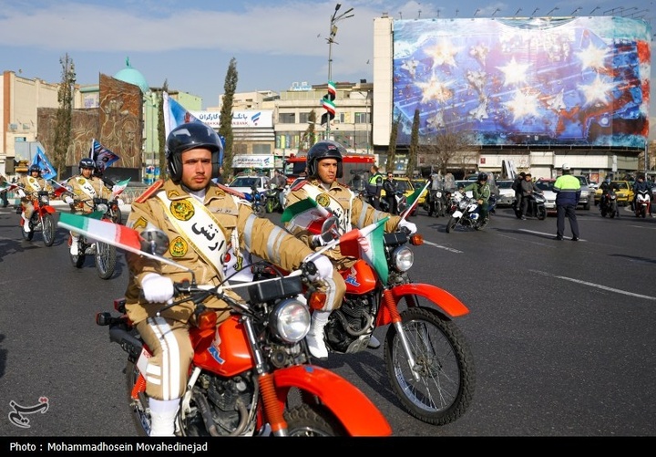 رژه موتوری به مناسبت آغاز دهه فجر انقلاب اسلامی