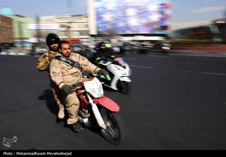 رژه موتوری به مناسبت آغاز دهه فجر انقلاب اسلامی