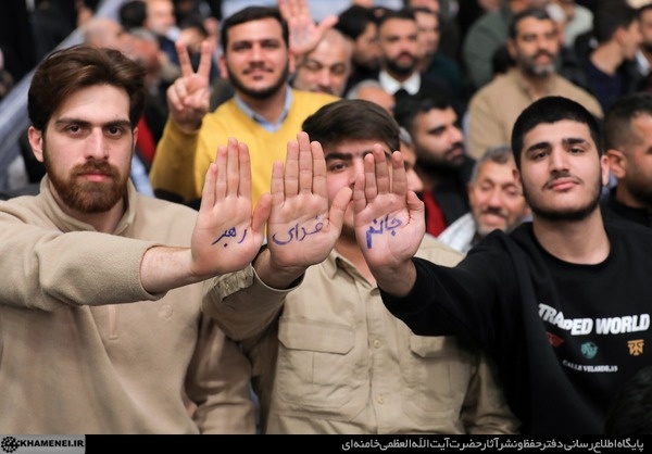 دیدار اقشار مردم به مناسبت چهل‌وهفتمین سالگرد پیروزی انقلاب اسلامی