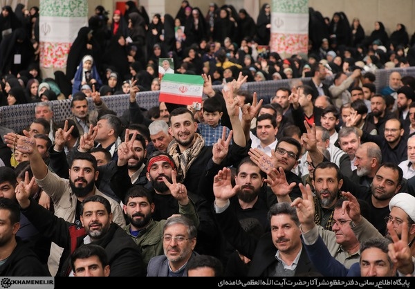 دیدار اقشار مردم به مناسبت چهل‌وهفتمین سالگرد پیروزی انقلاب اسلامی