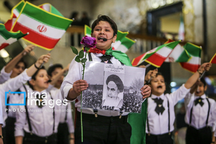 مراسم سالروز ورود امام خمینی(ره) به کشور