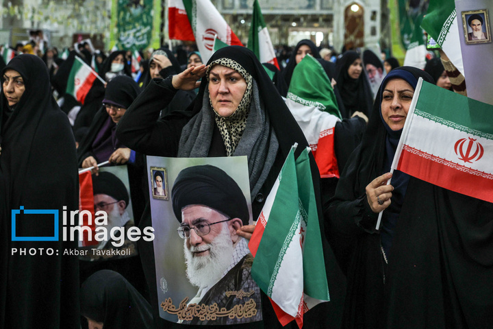 مراسم گرامیداشت آغاز دهه فجر