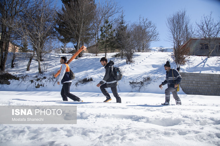 فعالیت "سیم‌بانان" در ارتفاعات برفی بابل