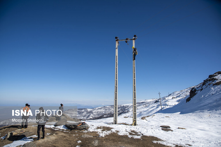 فعالیت "سیم‌بانان" در ارتفاعات برفی بابل
