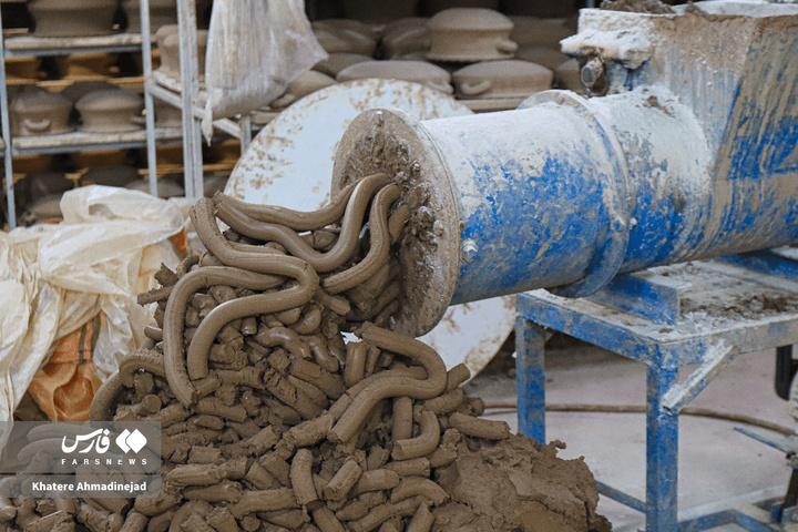 کارگاه تولید «گَمَج» در گیلان