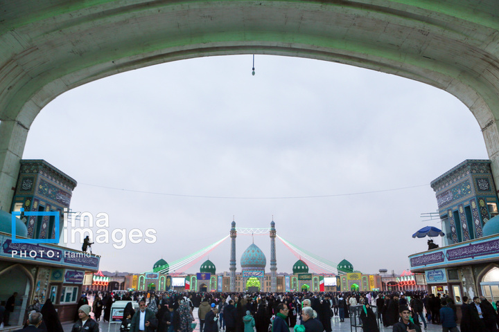 شب نیمه شعبان در مسجد جمکران