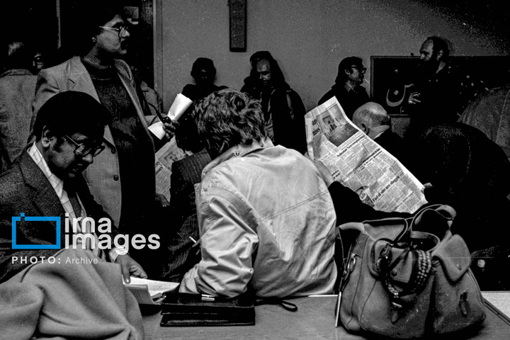 ۶ بهمن ۱۳۵۷؛ معارفه مهدی بازرگان به عنوان نخست وزیر