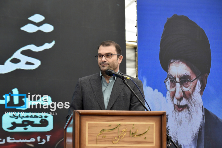 عطرافشانی و گلباران مزار شهدای ادیان توحیدی