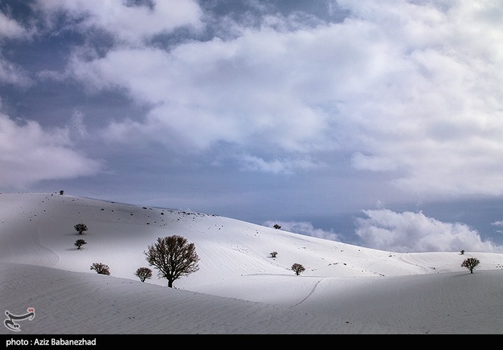 بارش برف در مناطق سردسیر خرم اباد