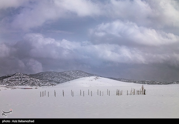 بارش برف در مناطق سردسیر خرم اباد