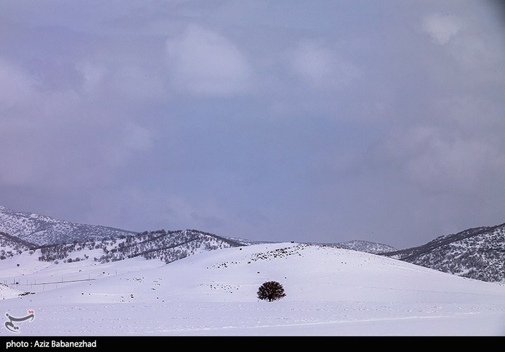 بارش برف در مناطق سردسیر خرم اباد