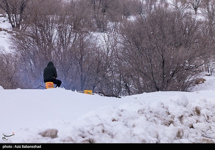 بارش برف در مناطق سردسیر خرم اباد