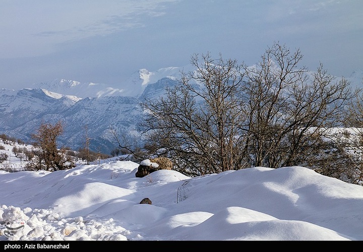 بارش برف در مناطق سردسیر خرم اباد