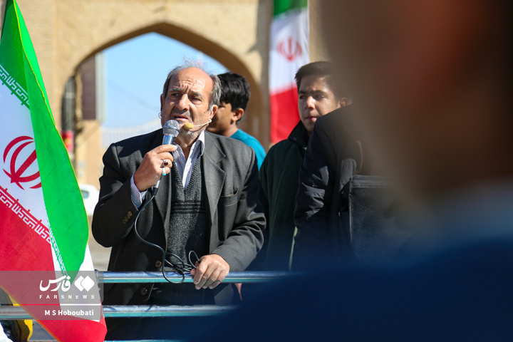 بوم‌گردی انقلاب در یزد